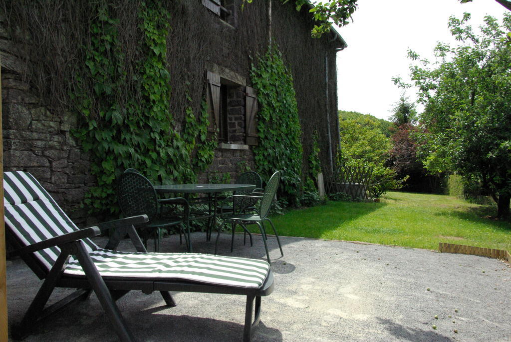 Chambres d'hôtes La Fontaine Garel Iffendic Exterior foto